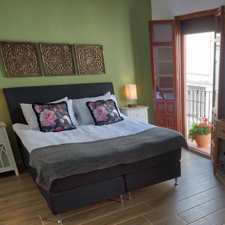 Olive Tree Bed And Breakfast โอลเวรา ภายนอก รูปภาพ