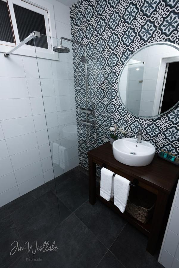 Olive Tree Bed And Breakfast โอลเวรา ภายนอก รูปภาพ