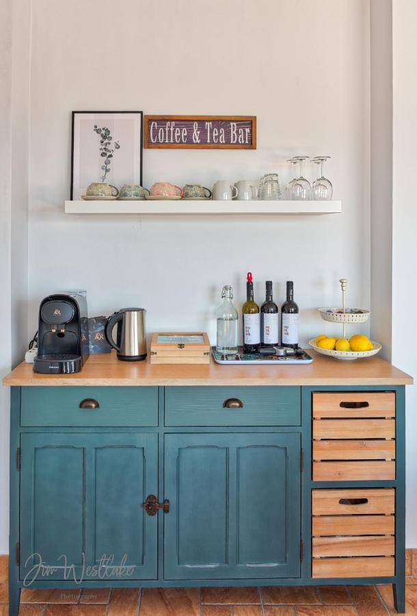 Olive Tree Bed And Breakfast โอลเวรา ภายนอก รูปภาพ